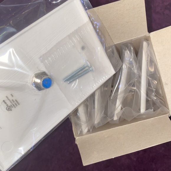 5 pack NEW coax cable barrel connectors with white wall plates - Picture 7 of 7